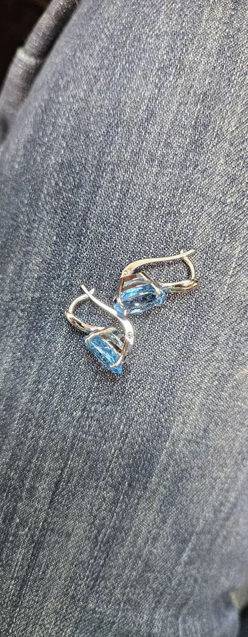 Sea anemone earring real jewelry photo